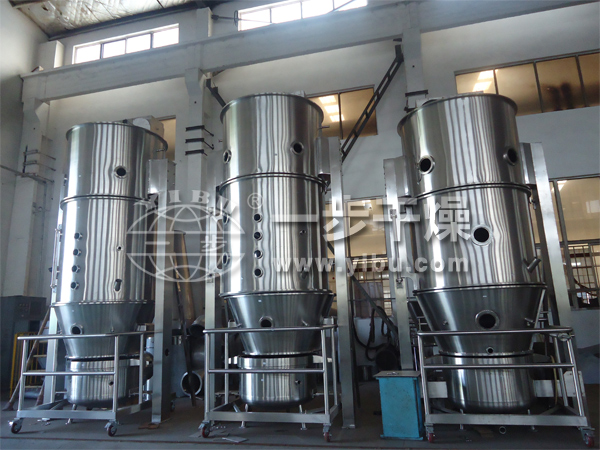 PGL-B噴霧干燥制粒機(jī)制作現(xiàn)場1