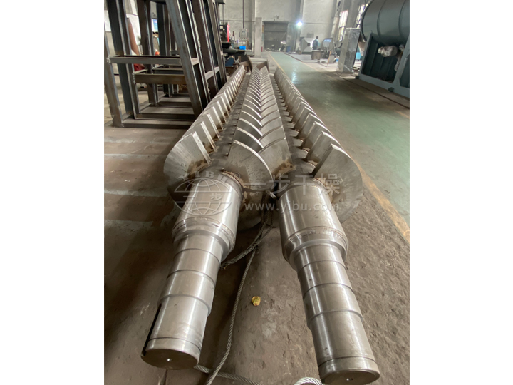 QJ系列空心槳葉干燥機(jī)制作現(xiàn)場