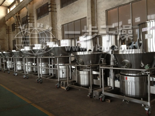 FL沸騰制粒機試車現(xiàn)場